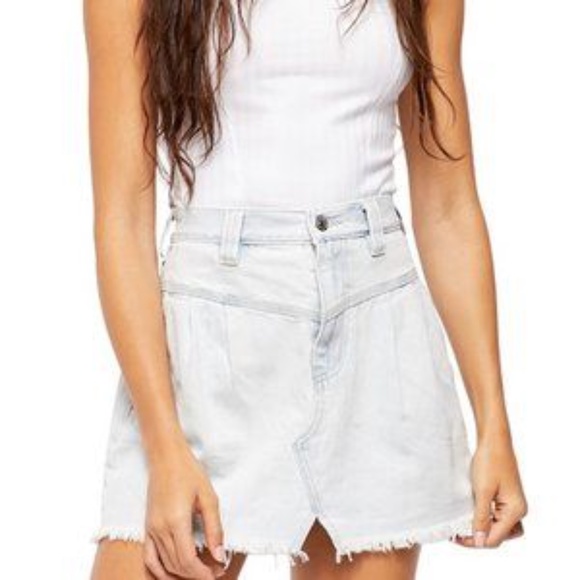 NWT Free People Side Car Denim Mini Skirt Size 26 - Picture 3 of 5